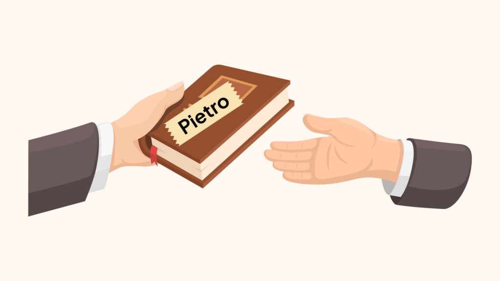Eine illustrierte Hand reicht ein braunes Buch mit der Aufschrift „Pietro“ an eine andere ausgestreckte Hand weiter; was auf die italienische Redewendung: Si chiama Pietro e torna indietro! hindeutet.