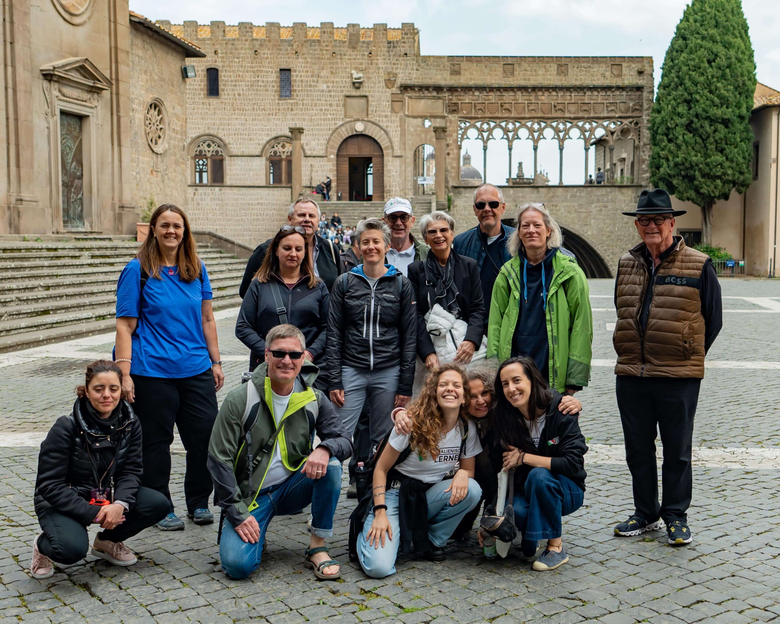 Gruppe von Studierenden bei einem Besuch in Viterbo.