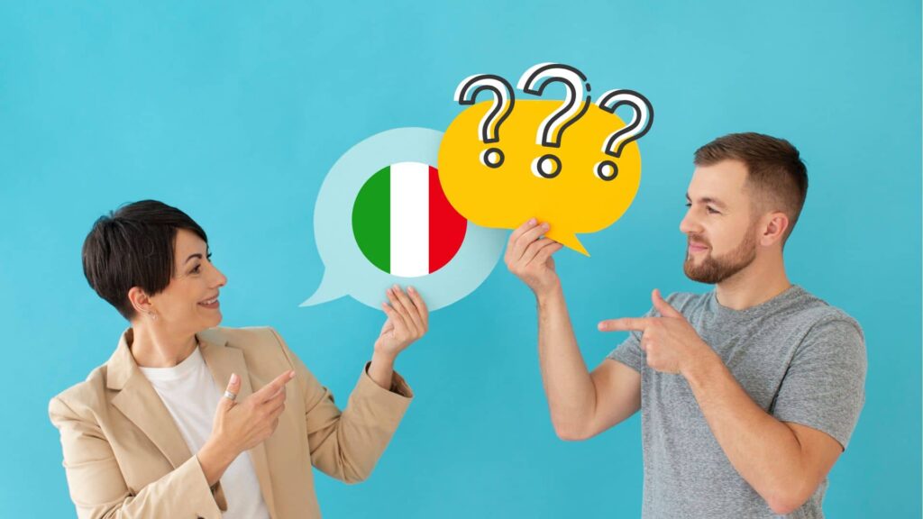 Zwei Personen halten Sprechblasen in der Hand. In einer sind Fragezeichen, in der anderen die italienische Flagge.